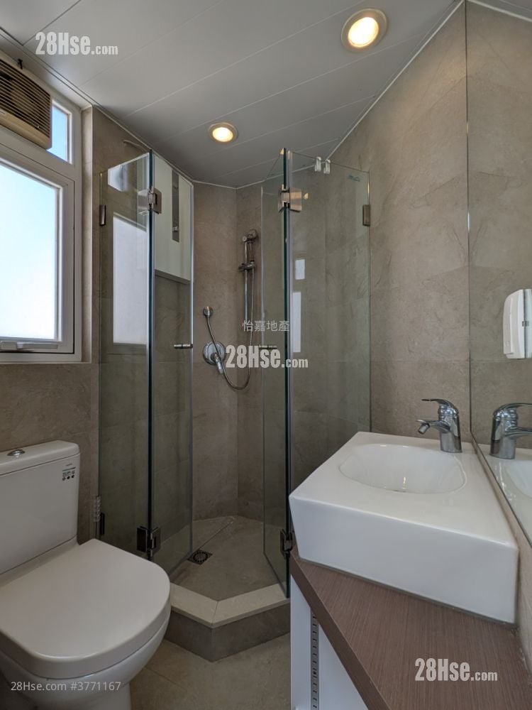 环球大厦 售盘 1 房 , 1 浴室 215 平方尺