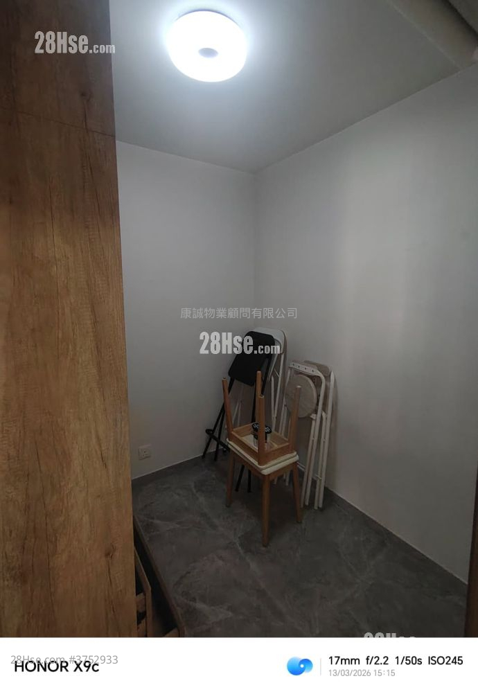 康華苑 租盤 2 房 , 1 浴室 355 平方呎