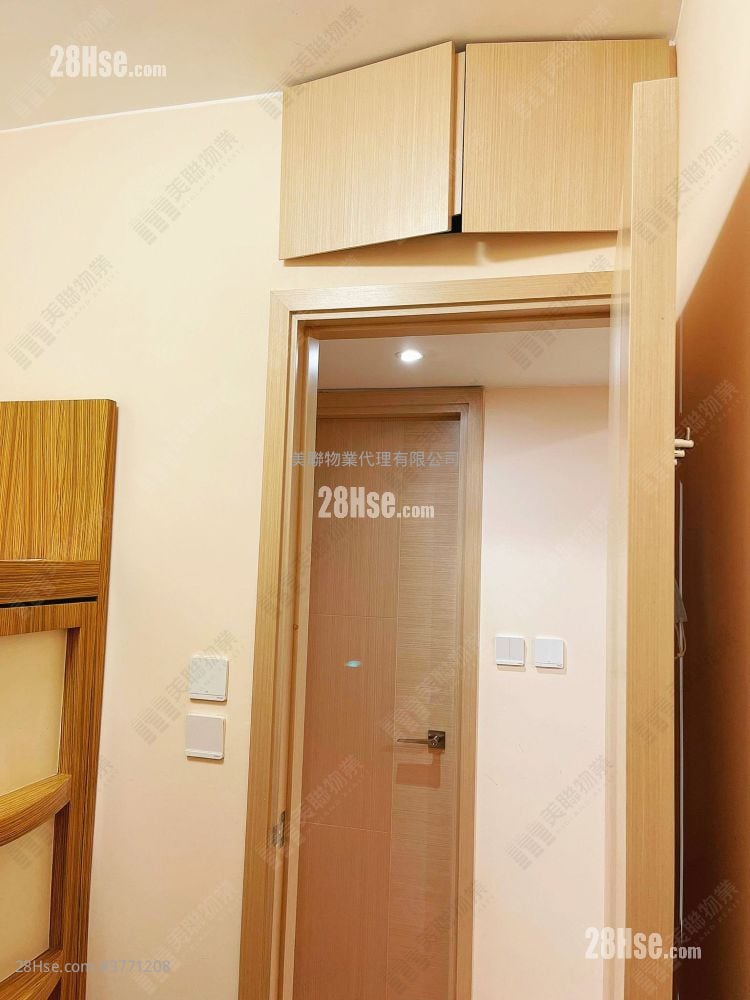 Tseung Kwan O Plaza Sell 2 Bedrooms , 1 Bathroom 432 ft²