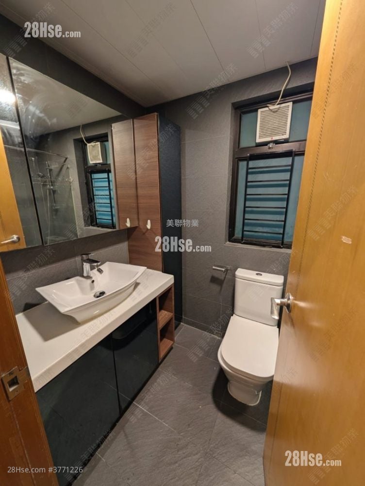 Grand Horizon Sell 2 Bedrooms , 1 Bathroom 487 ft²