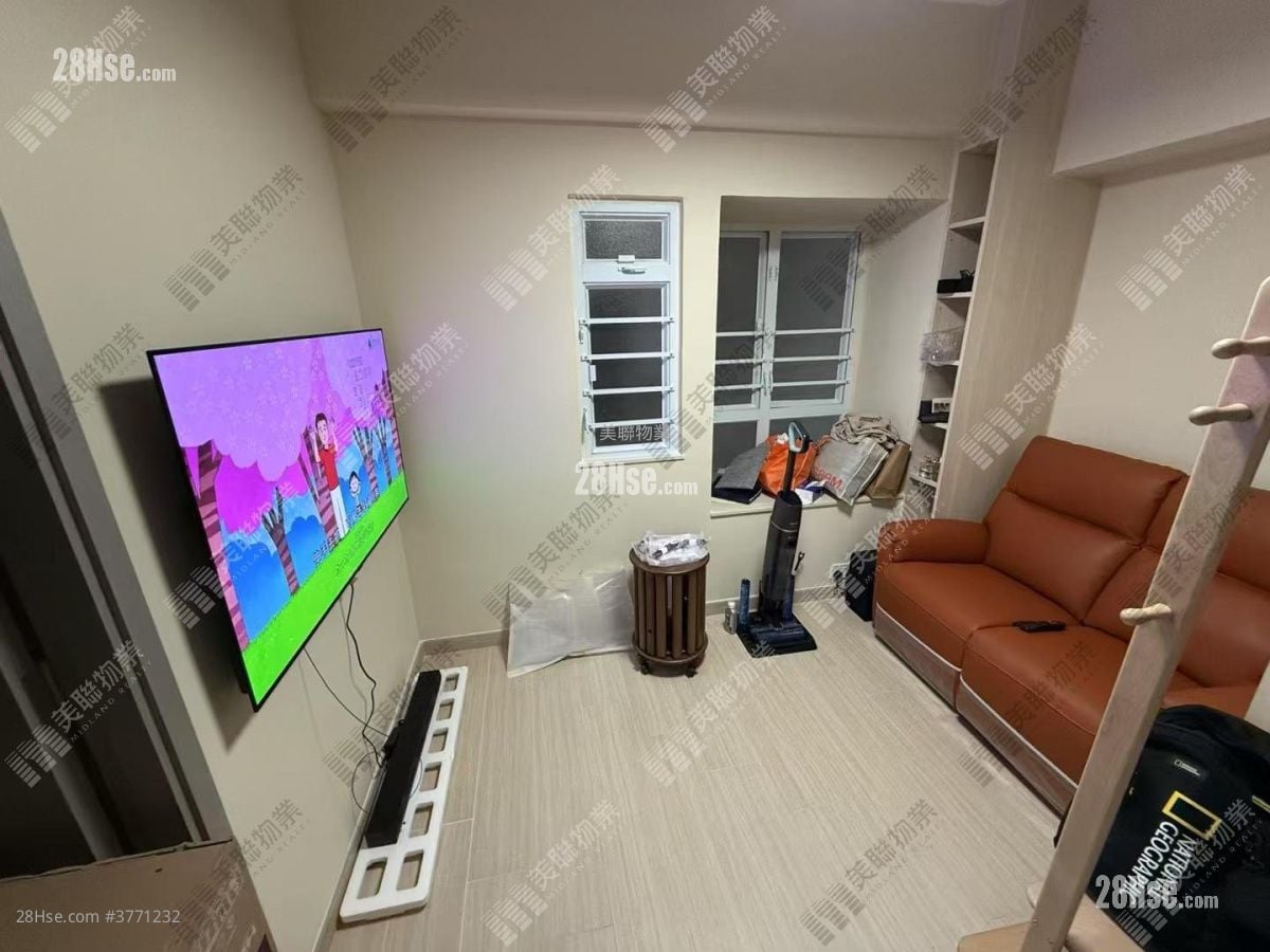 Mayfair Gardens Sell 2 Bedrooms 401 ft²