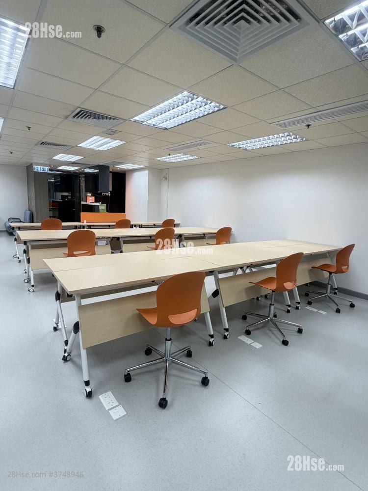 勤达中心 租盘 4 房 1,240 平方尺