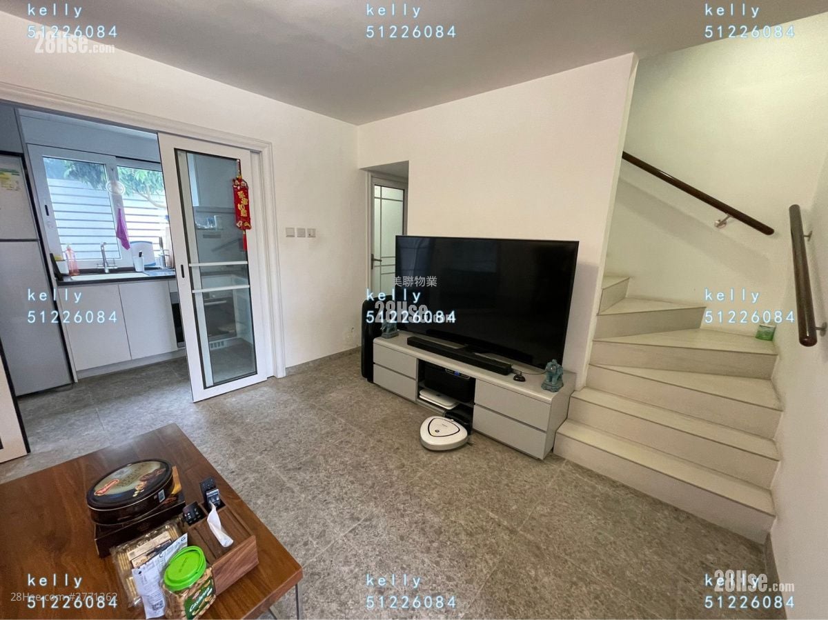 Fairview Park Sell 3 Bedrooms , 2 Bathrooms 848 ft²