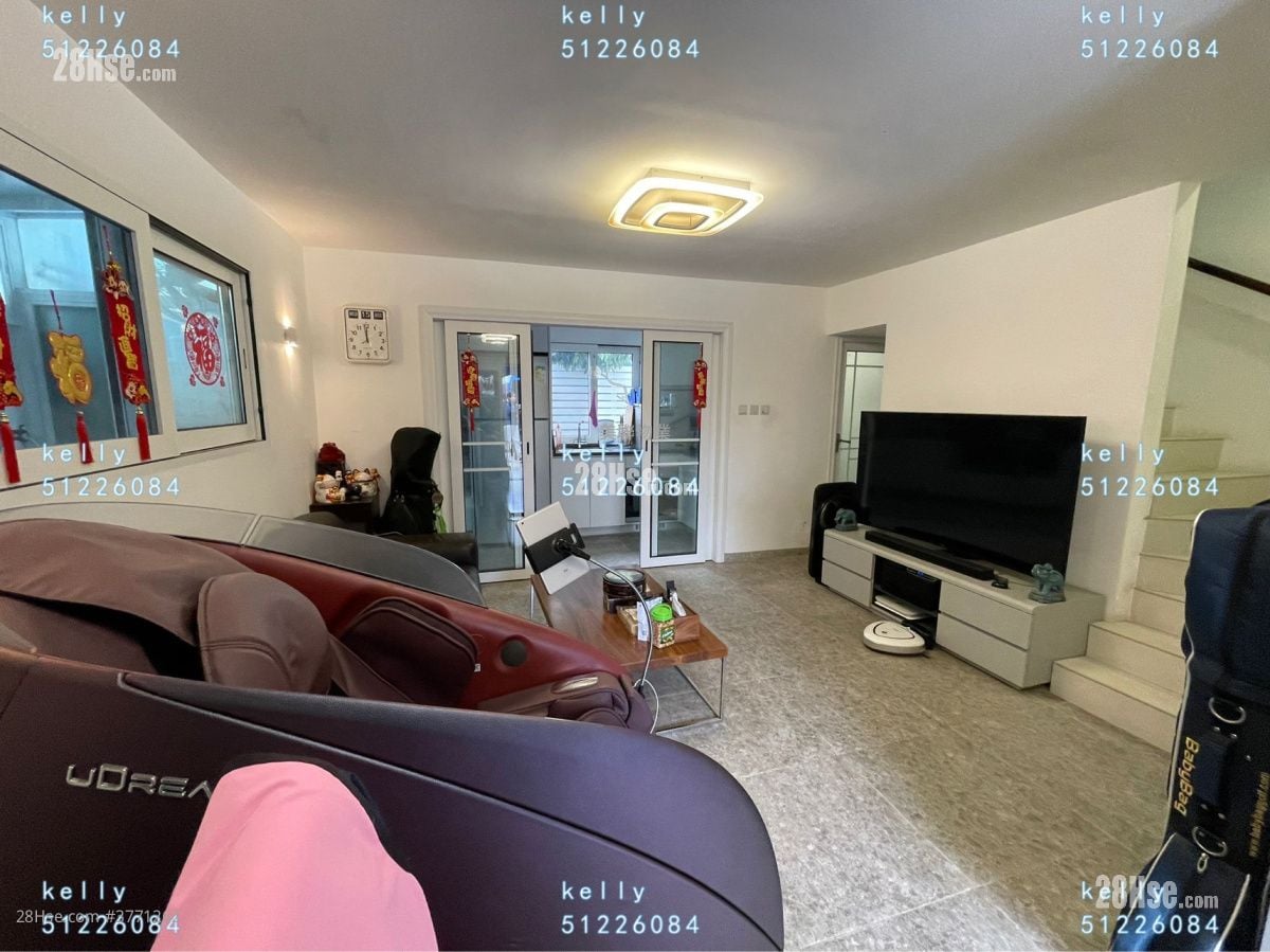 Fairview Park Sell 3 Bedrooms , 2 Bathrooms 848 ft²