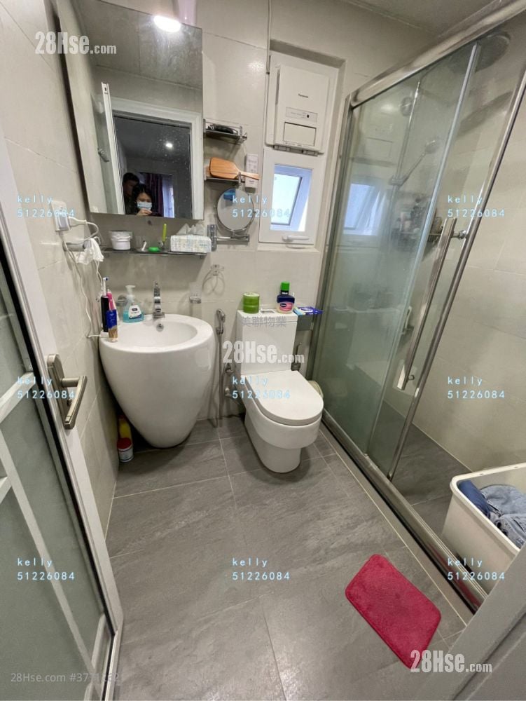 Fairview Park Sell 3 Bedrooms , 2 Bathrooms 848 ft²