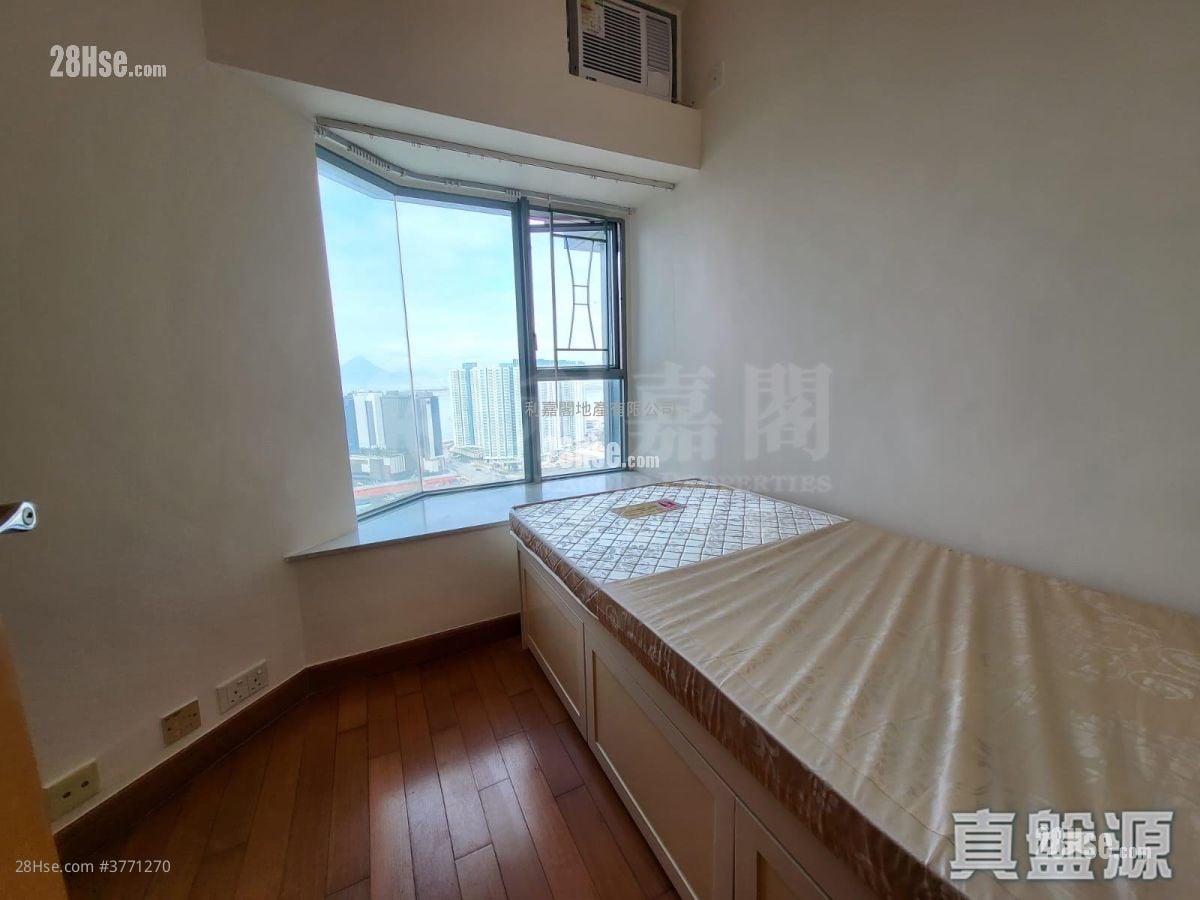 蓝天海岸 售盘 3 房 771 平方尺