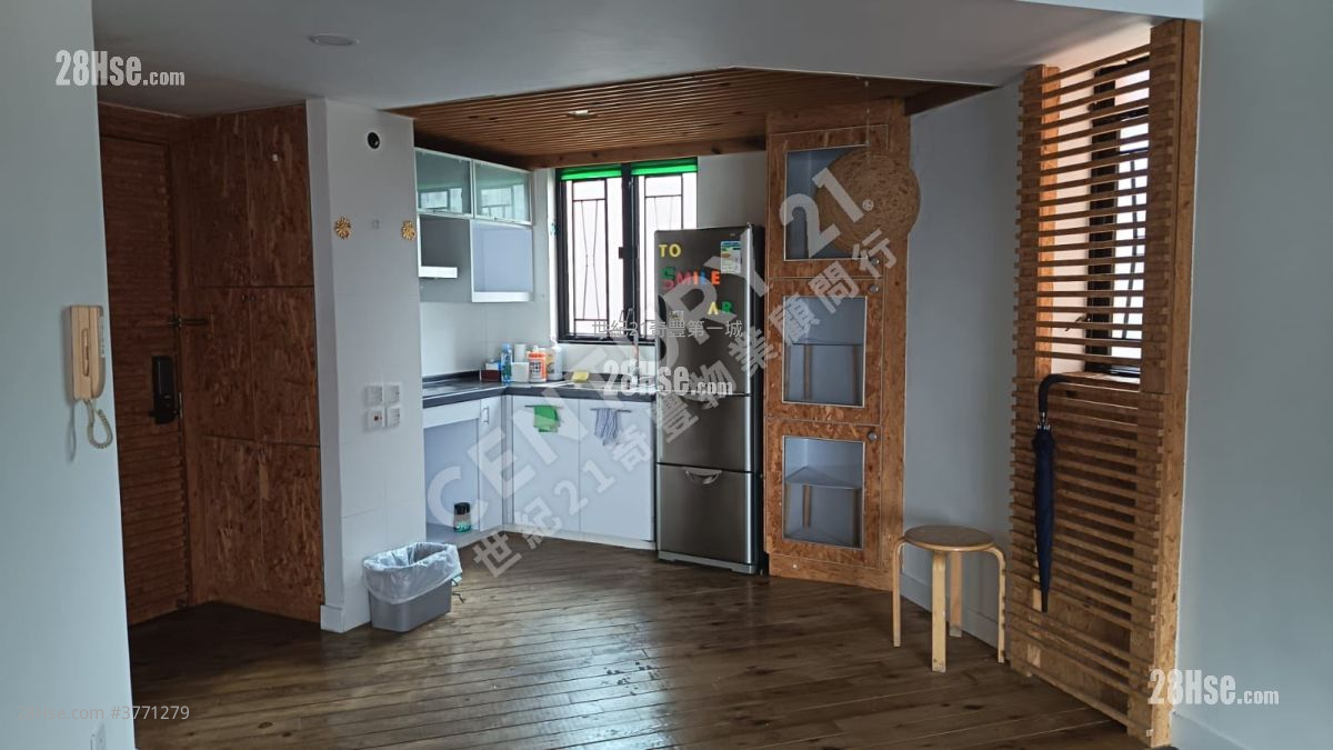 Villa Athena Sell 3 Bedrooms , 2 Bathrooms 727 ft²