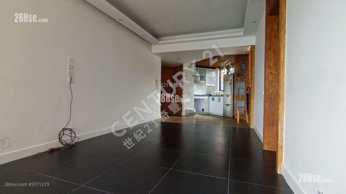 Villa Athena Sell 3 Bedrooms , 2 Bathrooms 727 ft²