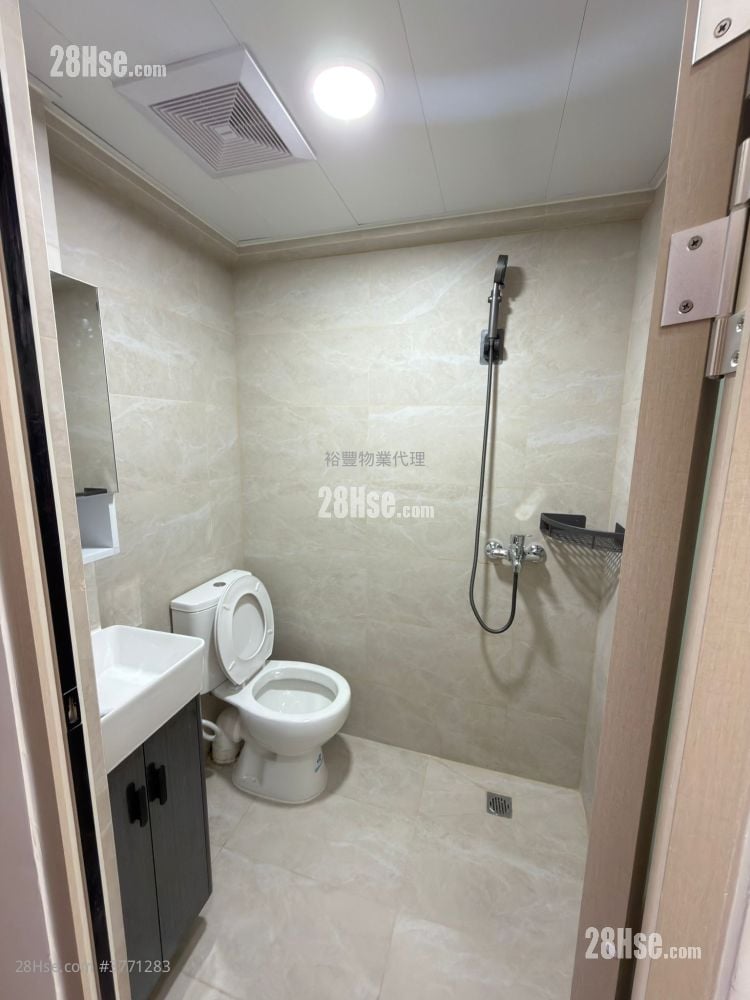 Apartment Rental 1 Bedroom , 1 Bathroom 160 ft²