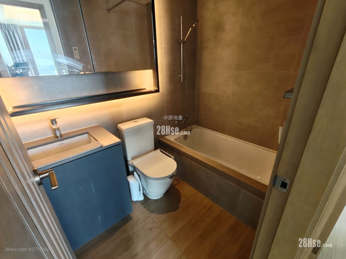 Lp6 Sell 2 Bedrooms , 1 Bathroom 425 ft²