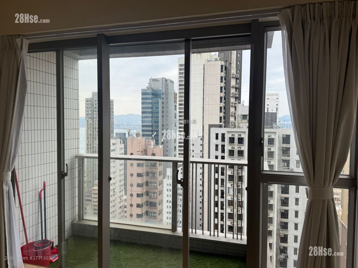 Island Crest Sell 2 Bedrooms , 1 Bathroom 559 ft²