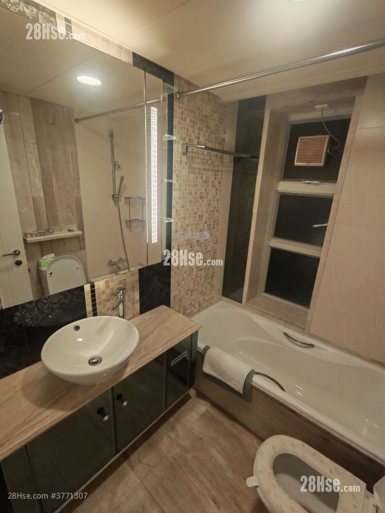 Festival City Sell 4 Bedrooms , 3 Bathrooms 958 ft²