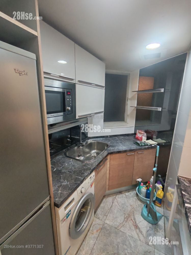 Festival City Sell 4 Bedrooms , 3 Bathrooms 958 ft²