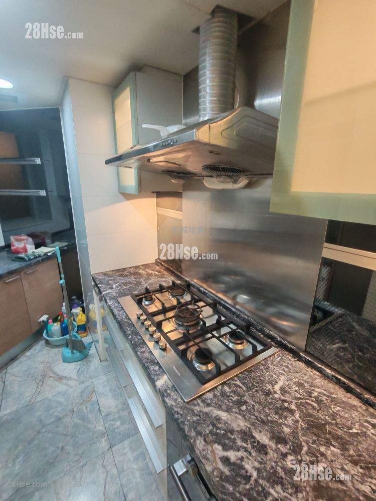 Festival City Sell 4 Bedrooms , 3 Bathrooms 958 ft²