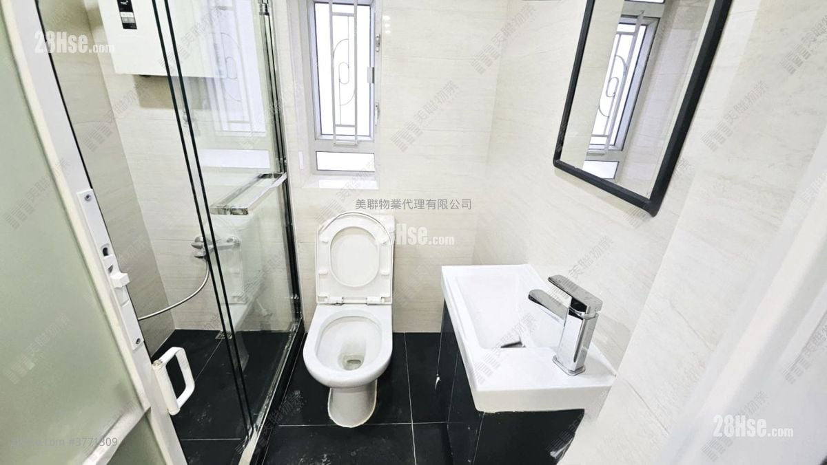 Jubilee Garden Sell 2 Bedrooms 506 ft²