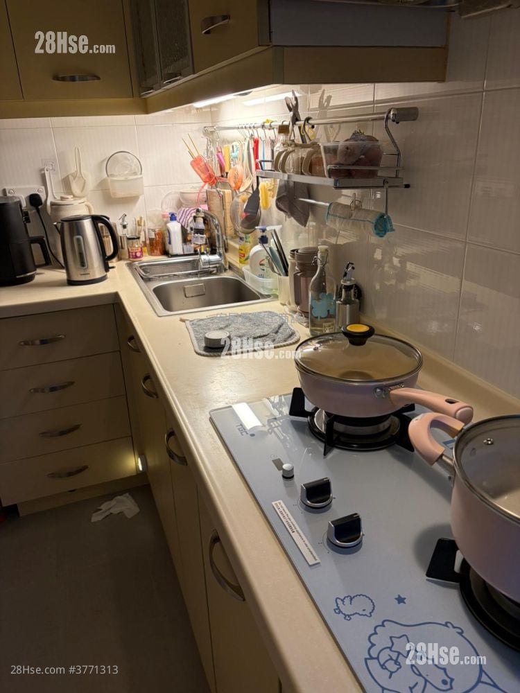 峰华邨 售盘 开放式间隔 , 1 浴室 385 平方尺