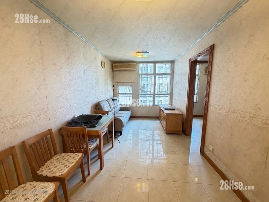 Tin Chung Court Sell 3 Bedrooms 650 ft²