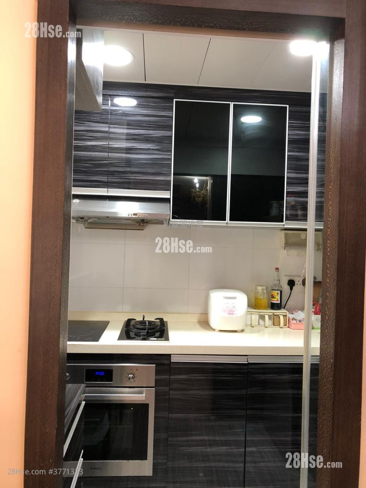 Classical Gardens Sell 3 Bedrooms , 2 Bathrooms 865 ft²