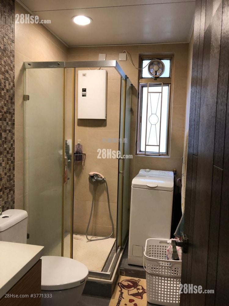 Classical Gardens Sell 3 Bedrooms , 2 Bathrooms 865 ft²