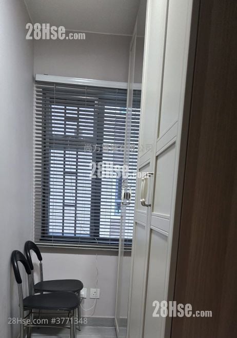 村屋 售盘 3 房 , 3 浴室 700 平方尺