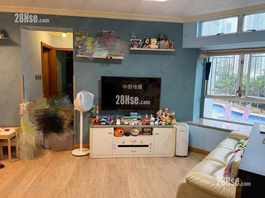 Kingswood Villas Sell 2 Bedrooms , 1 Bathroom 441 ft²