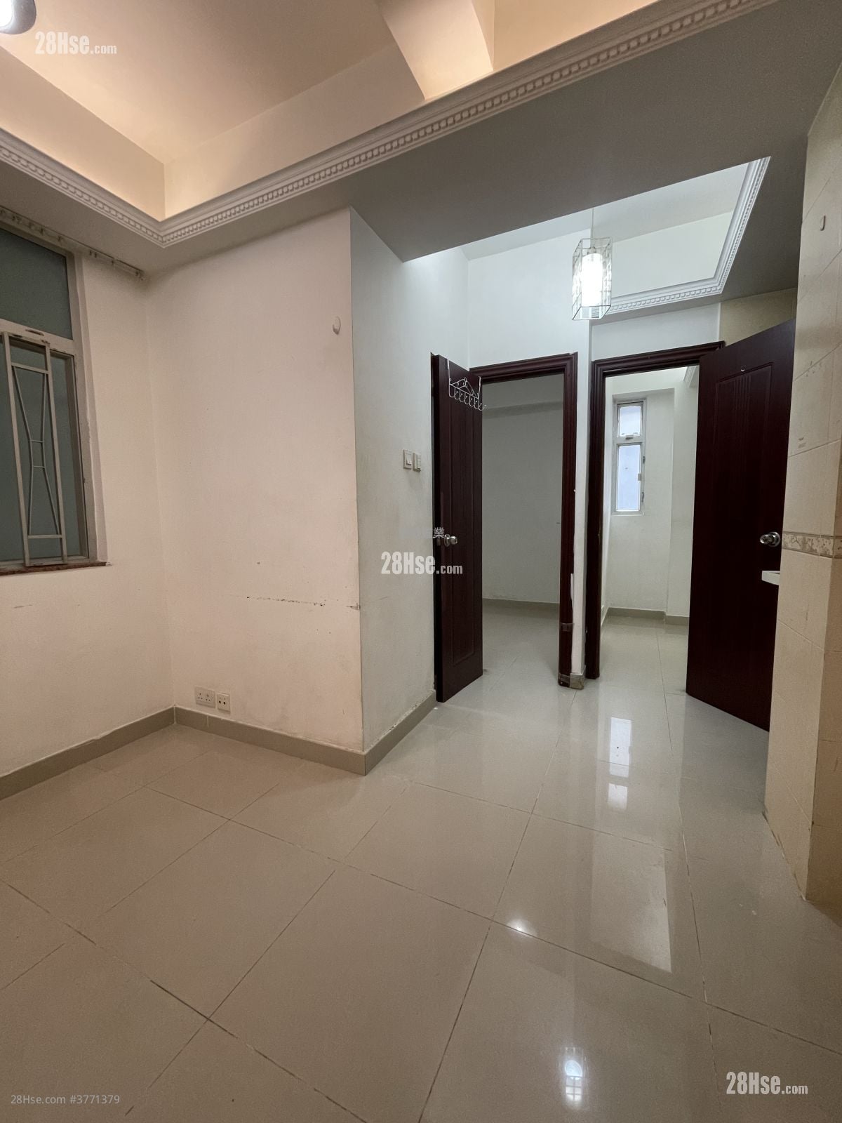 侨荣大厦 售盘 2 房 , 1 浴室 228 平方尺