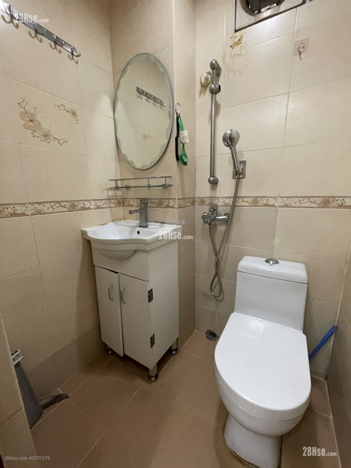 侨荣大厦 售盘 2 房 , 1 浴室 228 平方尺