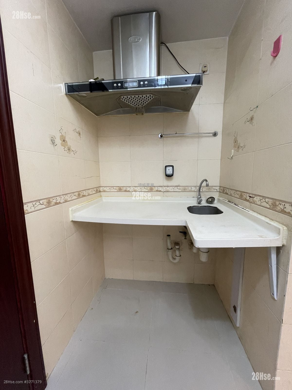 侨荣大厦 售盘 2 房 , 1 浴室 228 平方尺