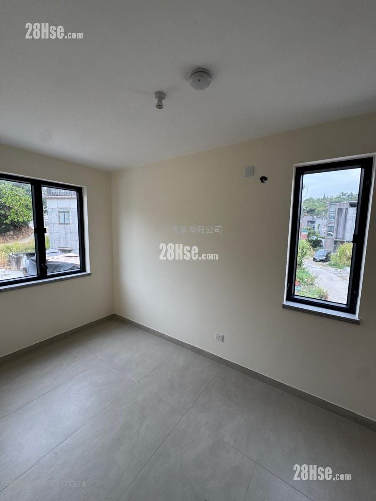 Village Sell 3 Bedrooms , 1 Bathroom 700 ft²