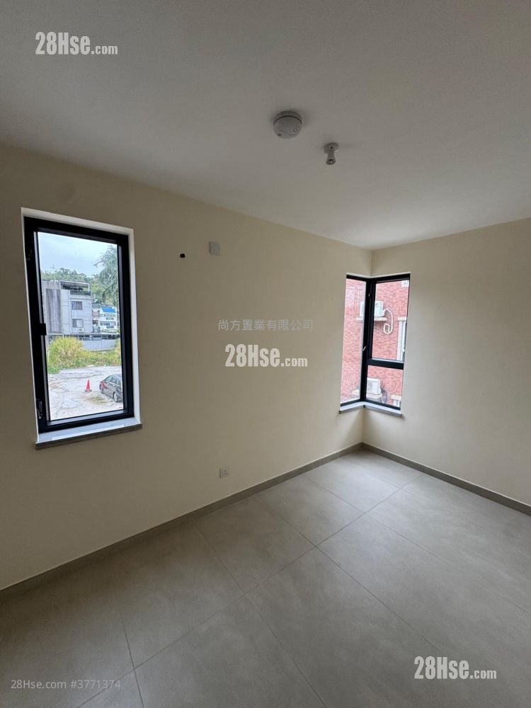 Village Sell 3 Bedrooms , 1 Bathroom 700 ft²