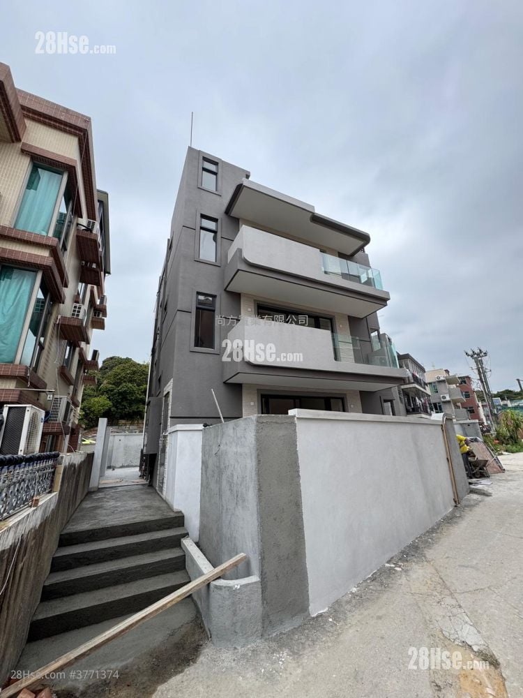 Village Sell 3 Bedrooms , 1 Bathroom 700 ft²