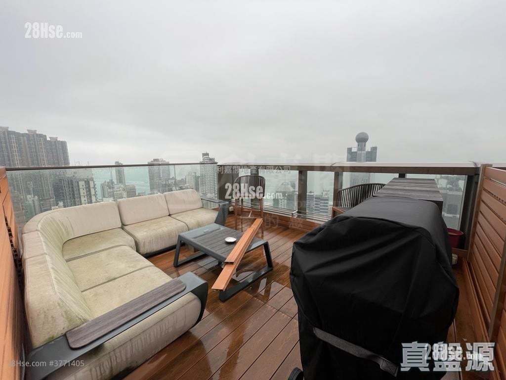 Kensington Hill Sell 4 Bedrooms , 4 Bathrooms 2,277 ft²