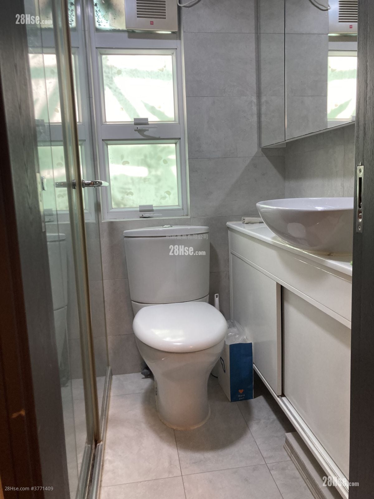 中源中心 租盘 1 房 , 1 浴室 285 平方尺