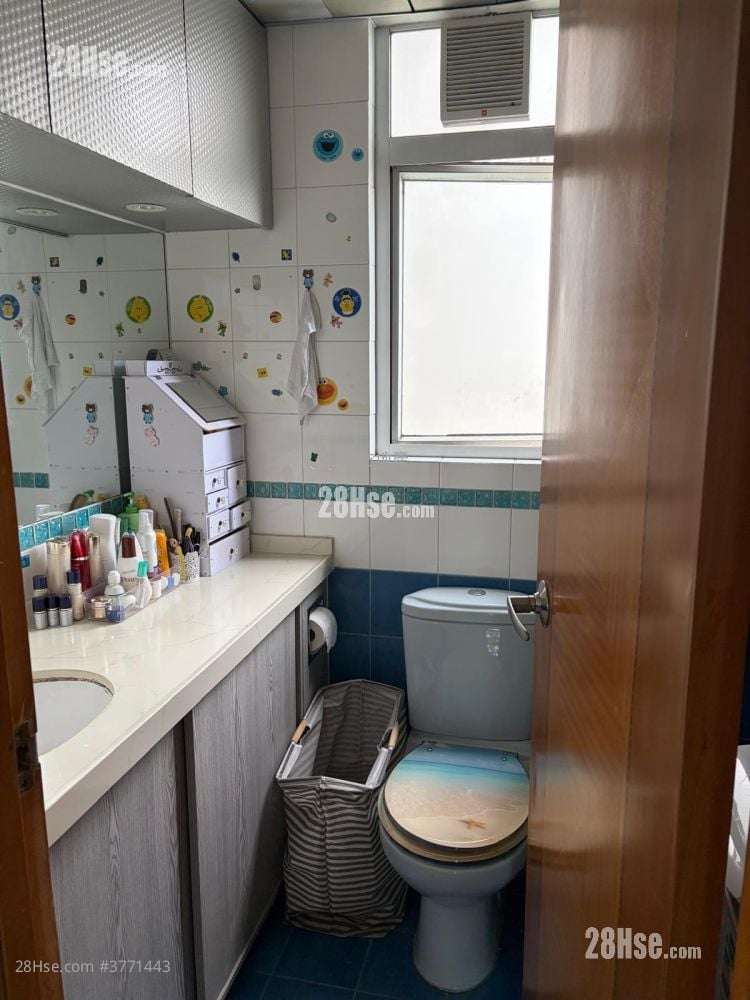 Carado Garden Sell 3 Bedrooms , 1 Bathroom 591 ft²