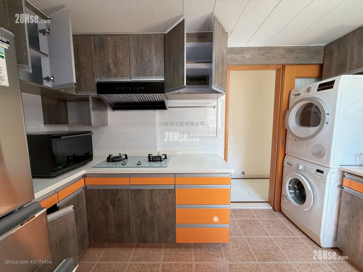 嘉丰花园 售盘 3 房 1,040 平方尺