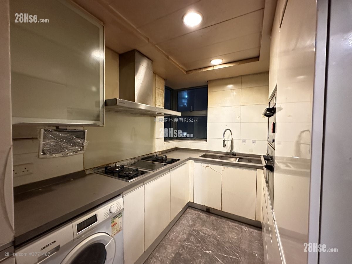 御龙山 售盘 3 房 1,015 平方尺