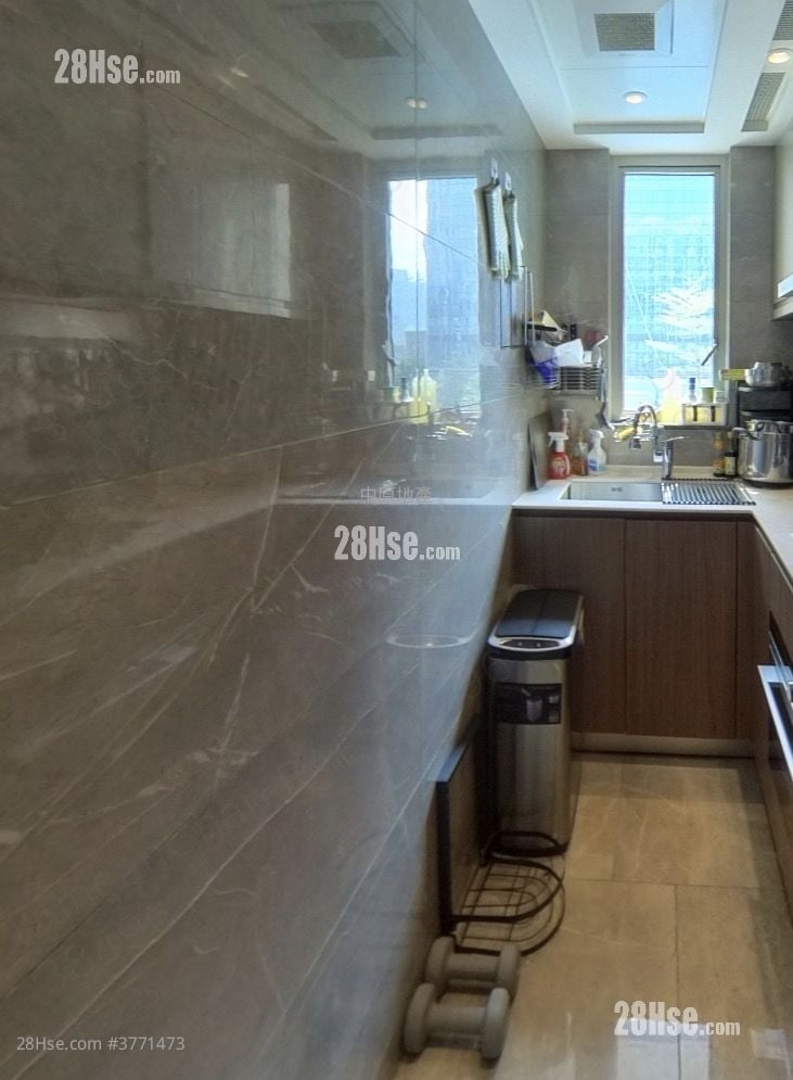 Mayfair By The Sea 8 Sell 3 Bedrooms , 2 Bathrooms 698 ft²