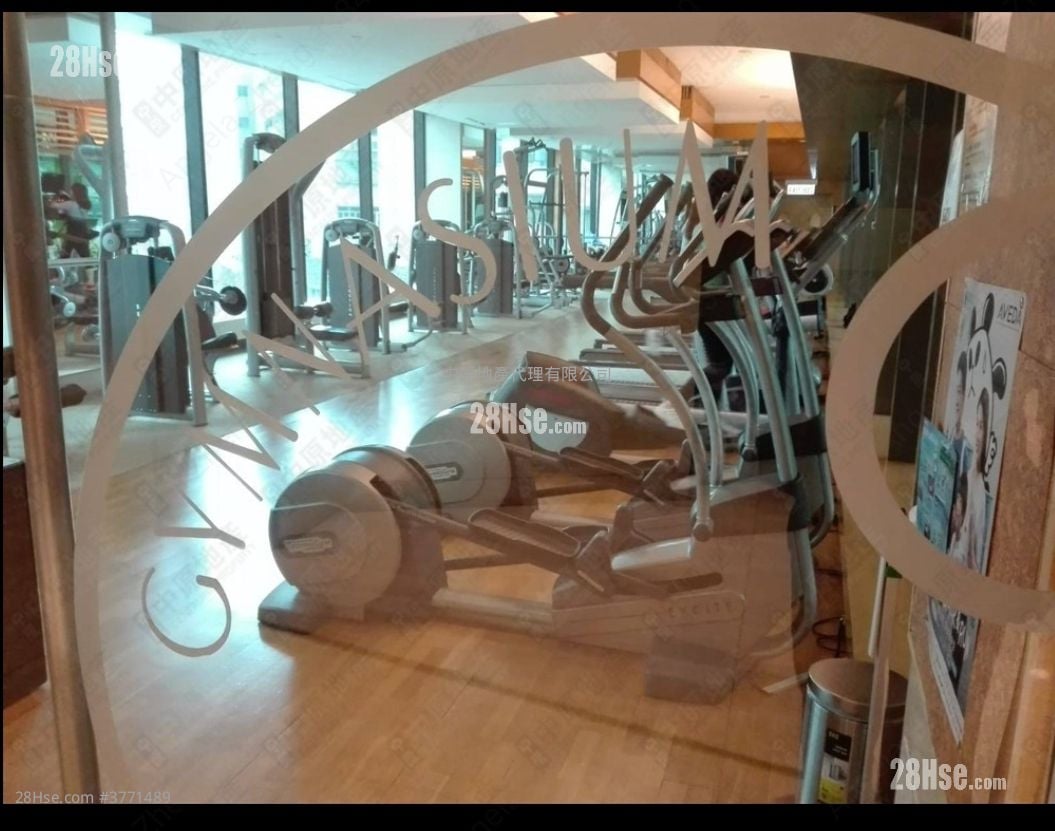 Chelsea Court Sell 4 Bedrooms , 2 Bathrooms 722 ft²