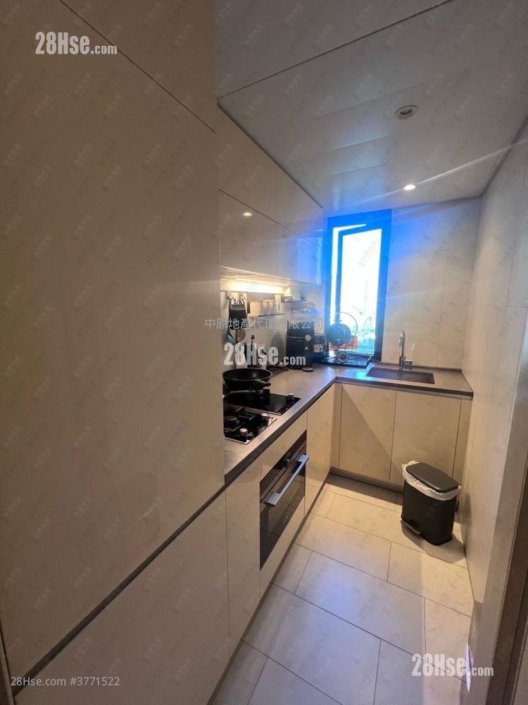 Lp6 Sell 2 Bedrooms 526 ft²