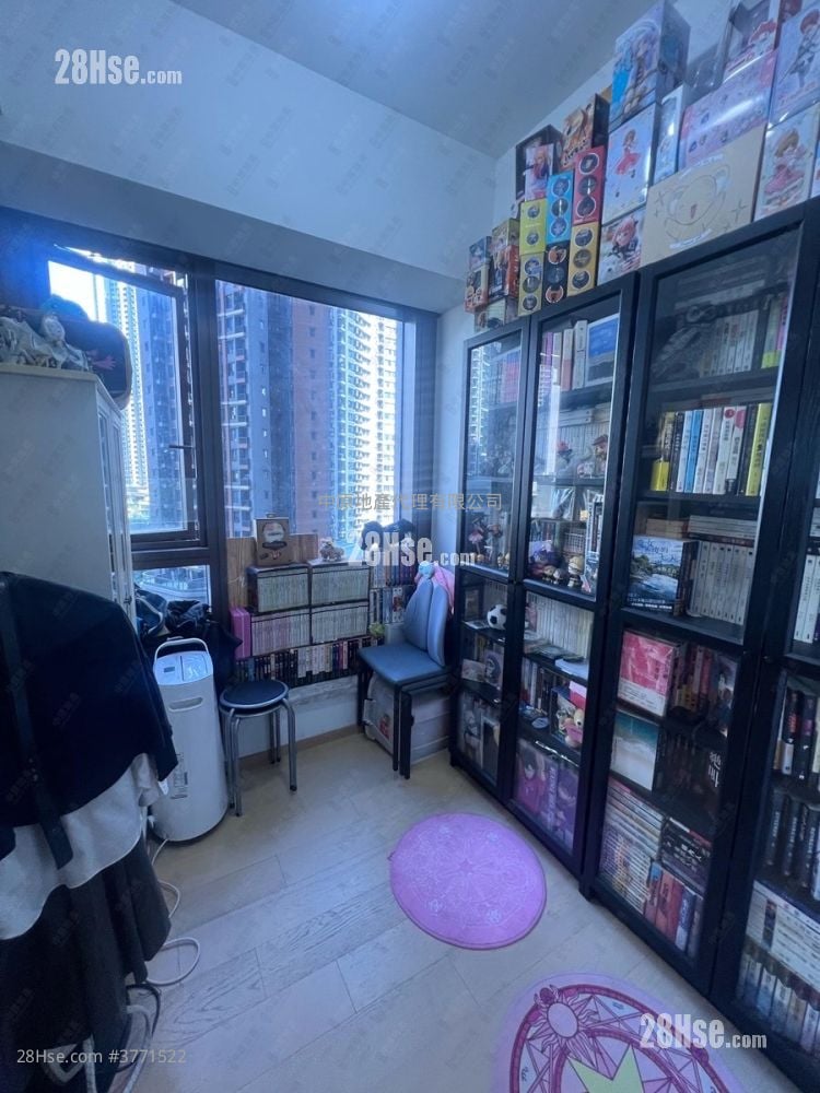 Lp6 Sell 2 Bedrooms 526 ft²