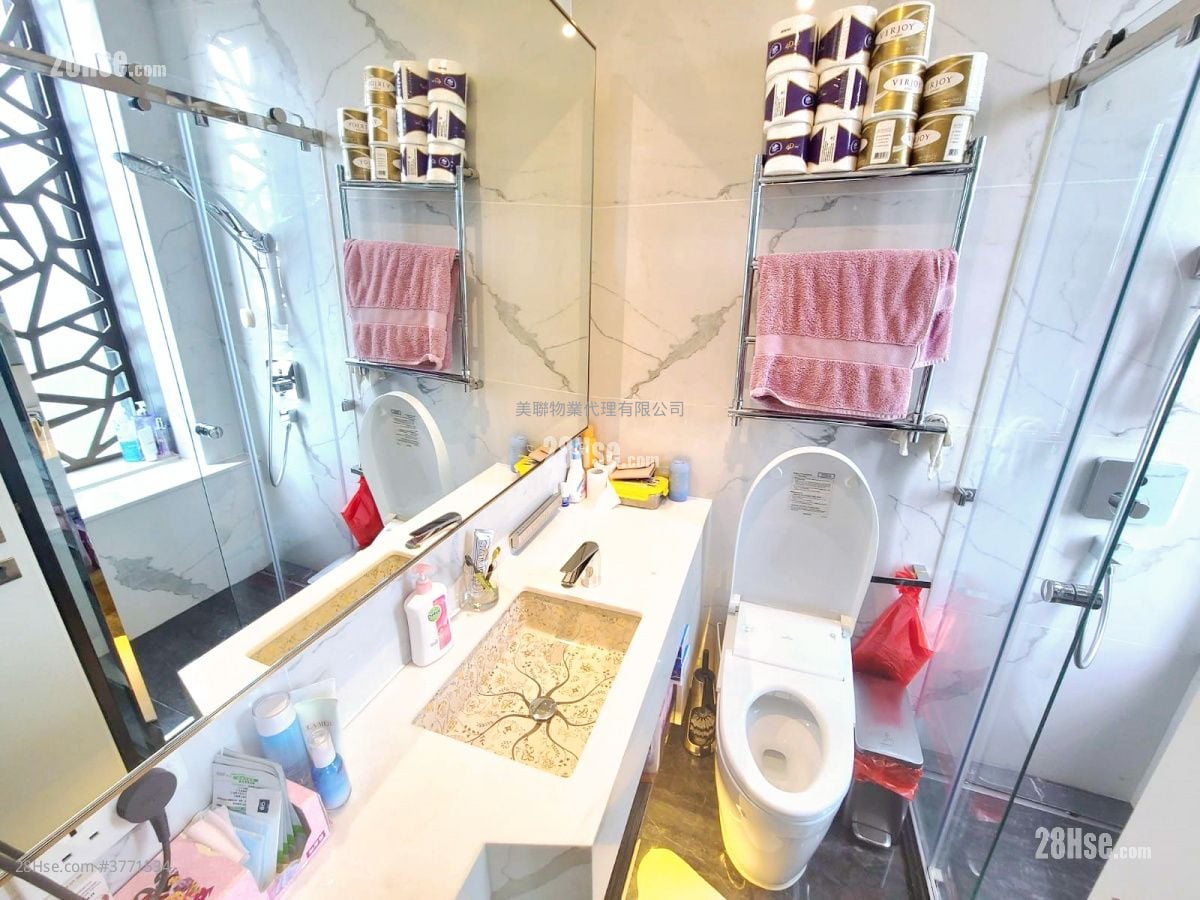 The Grampian 售盘 4 房 , 5+ 浴室 2,077 平方尺