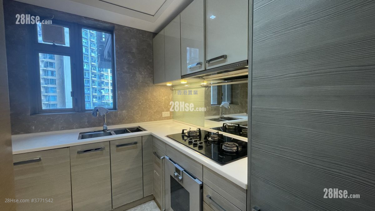 The Wings Sell 5+ Bedrooms , 3 Bathrooms 872 ft²