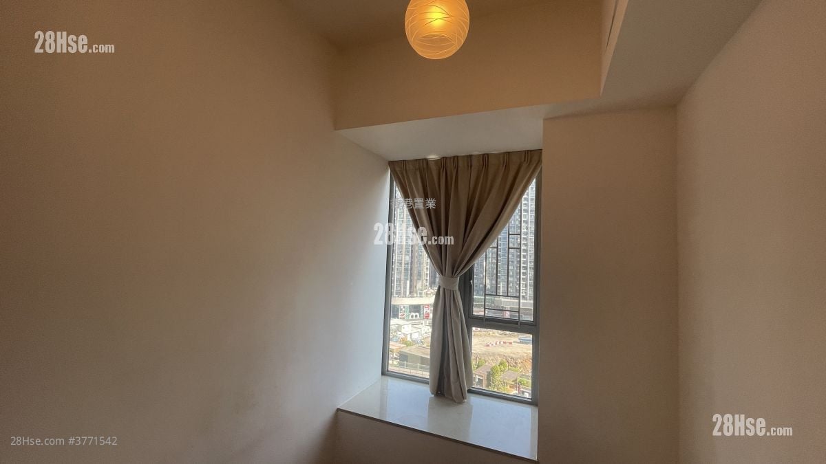 The Wings Sell 5+ Bedrooms , 3 Bathrooms 872 ft²