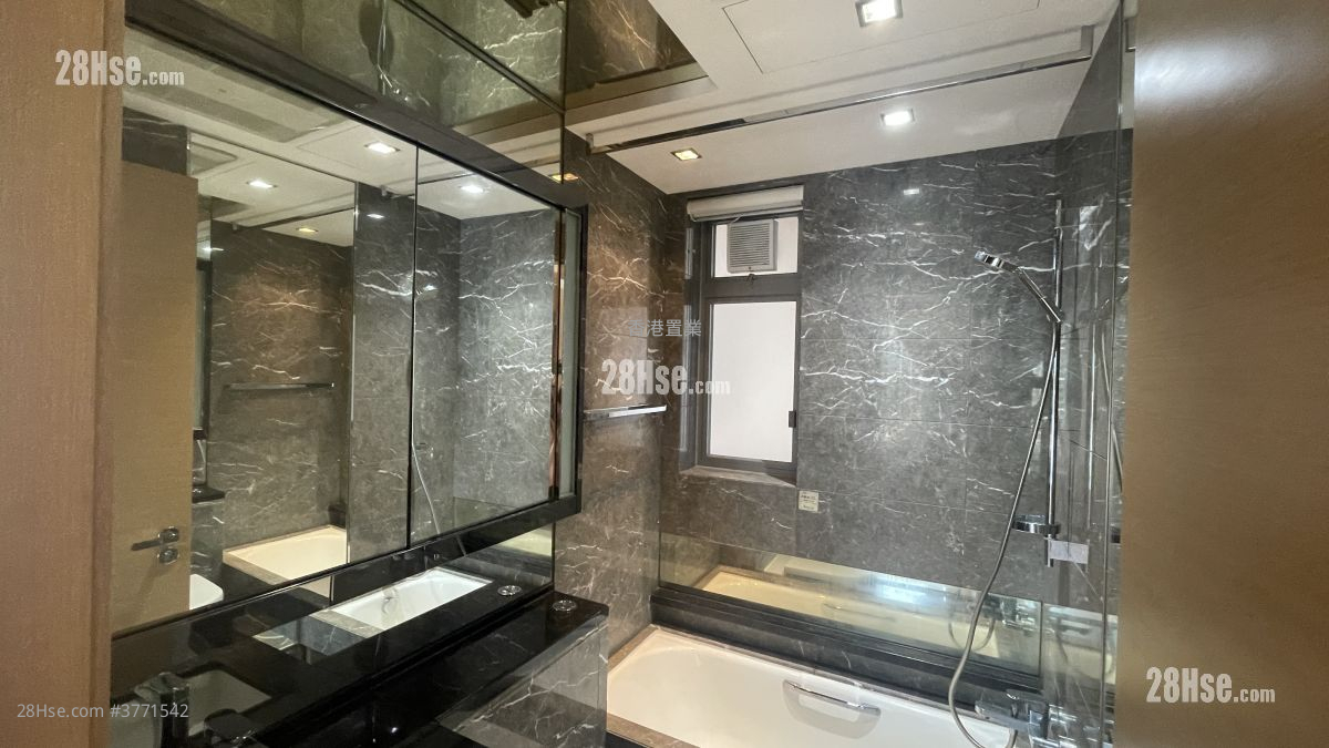 The Wings Sell 5+ Bedrooms , 3 Bathrooms 872 ft²