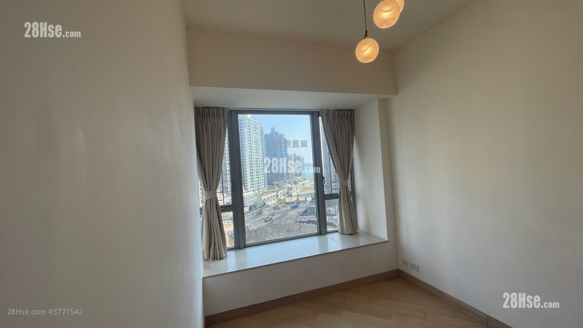 The Wings Sell 5+ Bedrooms , 3 Bathrooms 872 ft²