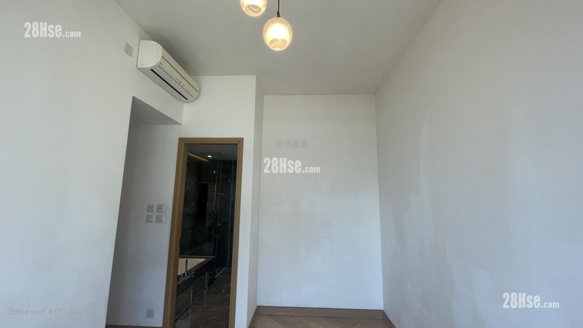 The Wings Sell 5+ Bedrooms , 3 Bathrooms 872 ft²