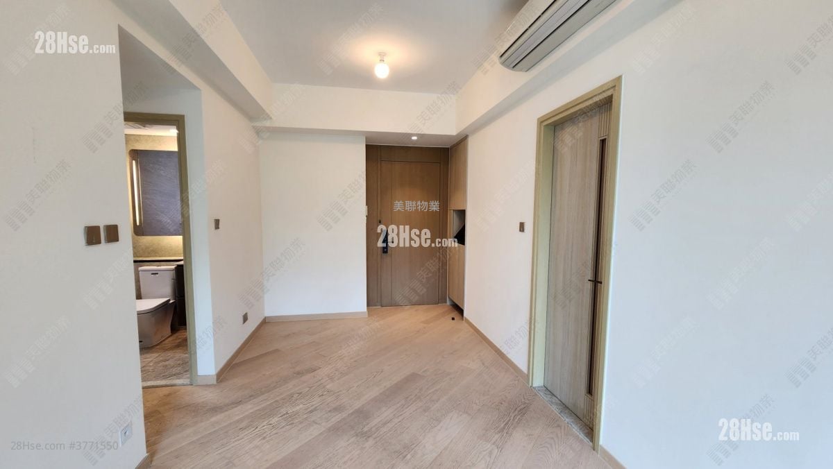 The Arles Sell 2 Bedrooms 552 ft²