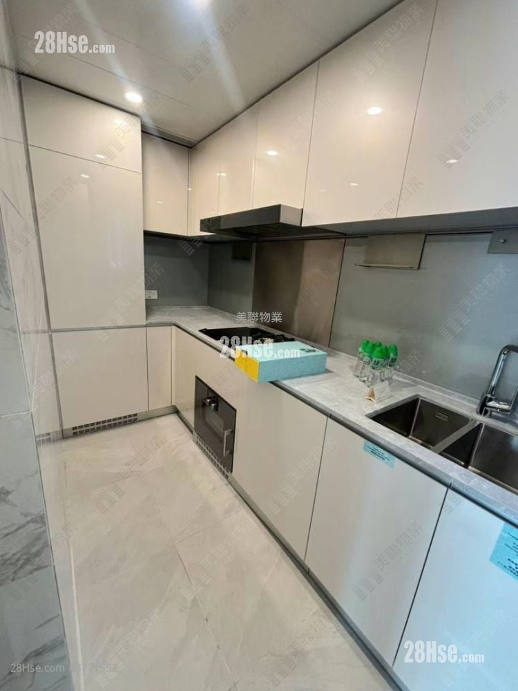 The Coast Line Sell 3 Bedrooms , 2 Bathrooms 707 ft²