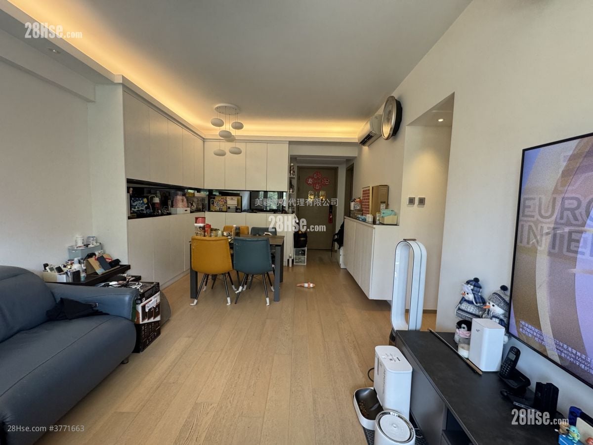 Island Garden Sell 3 Bedrooms , 2 Bathrooms 991 ft²