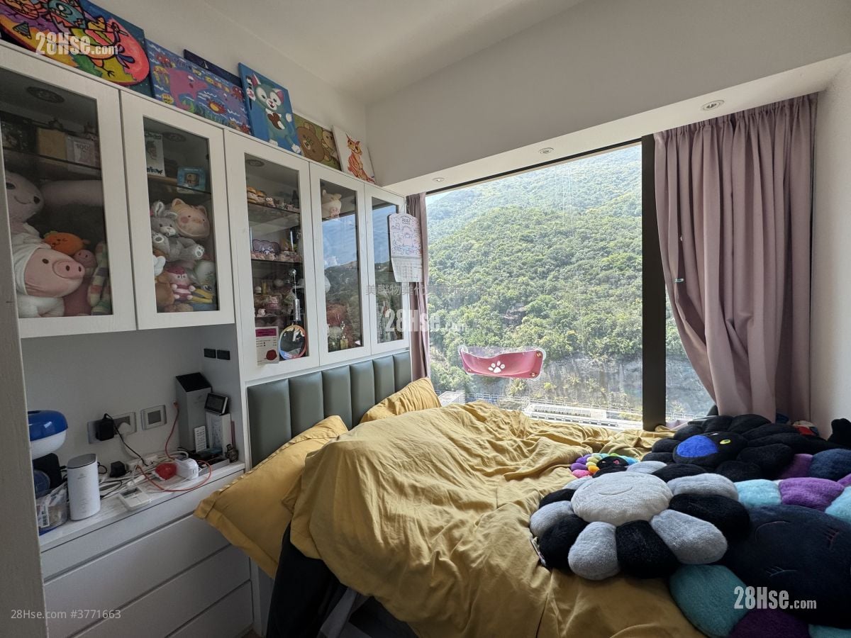 Island Garden Sell 3 Bedrooms , 2 Bathrooms 991 ft²